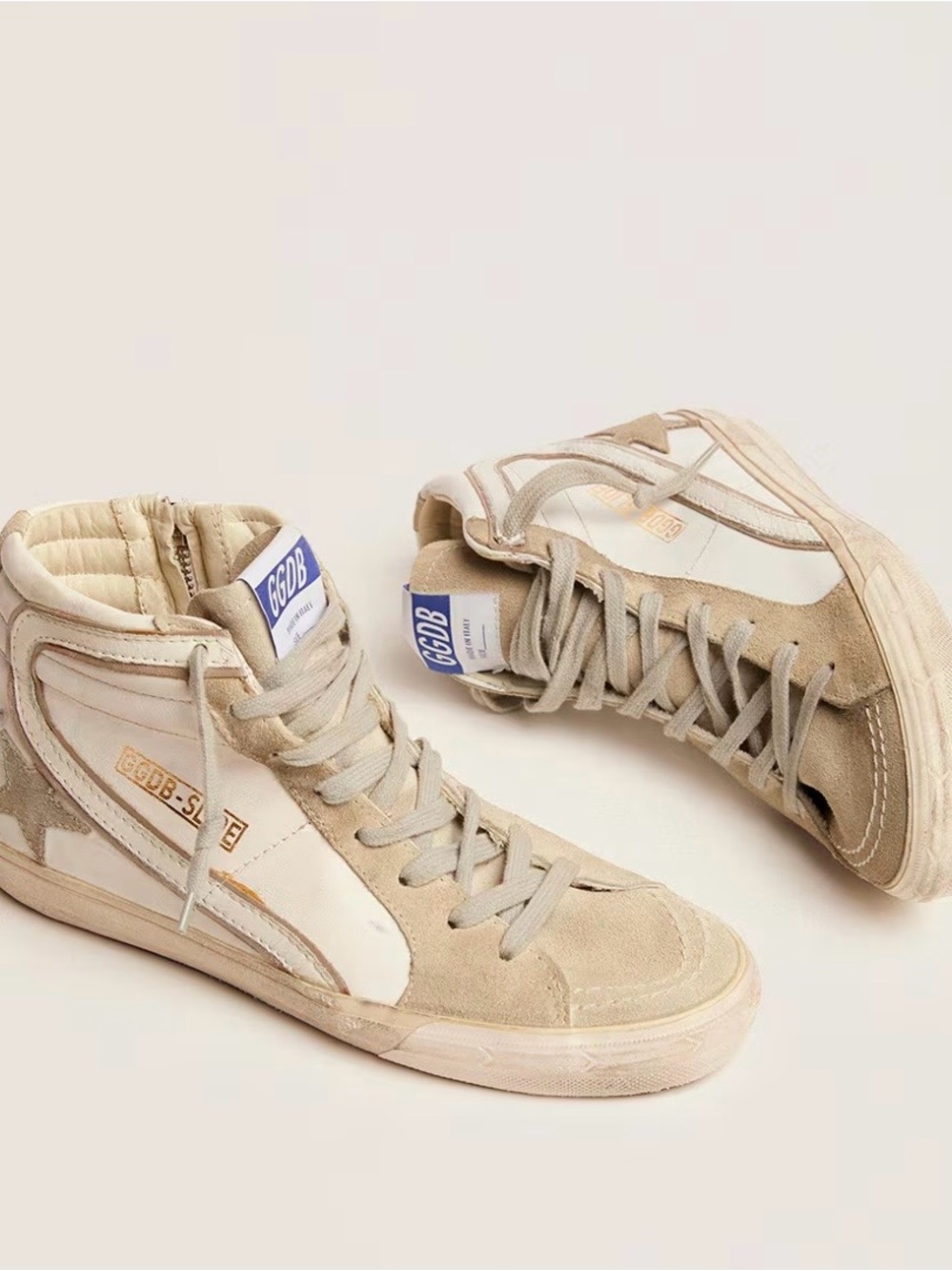 Golden Goose Women’s Slide with ice-gray suede star and white flash